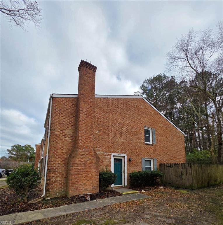 1807 Durham - Photo 1