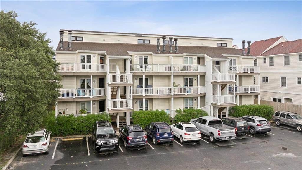 3235 Page Ave - Photo 1