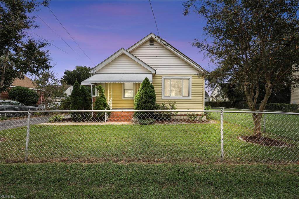 1432 36th St - Photo 1