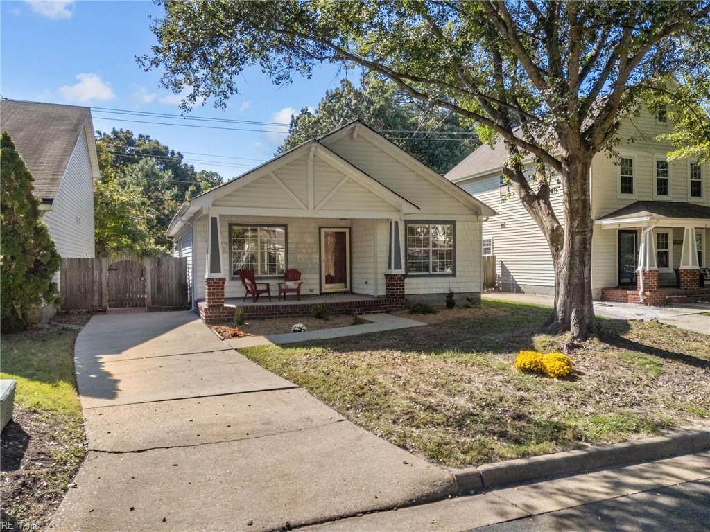 301 Town Pointe Way - Photo 1