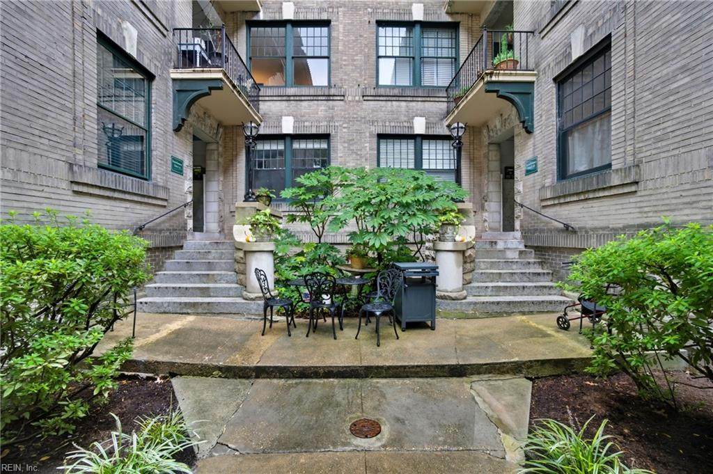 812 Stockley Gdns - Photo 1