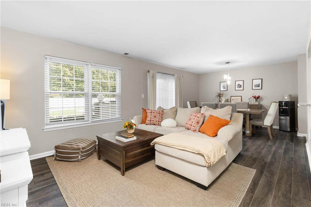 902 Rue Marseille - Photo 1