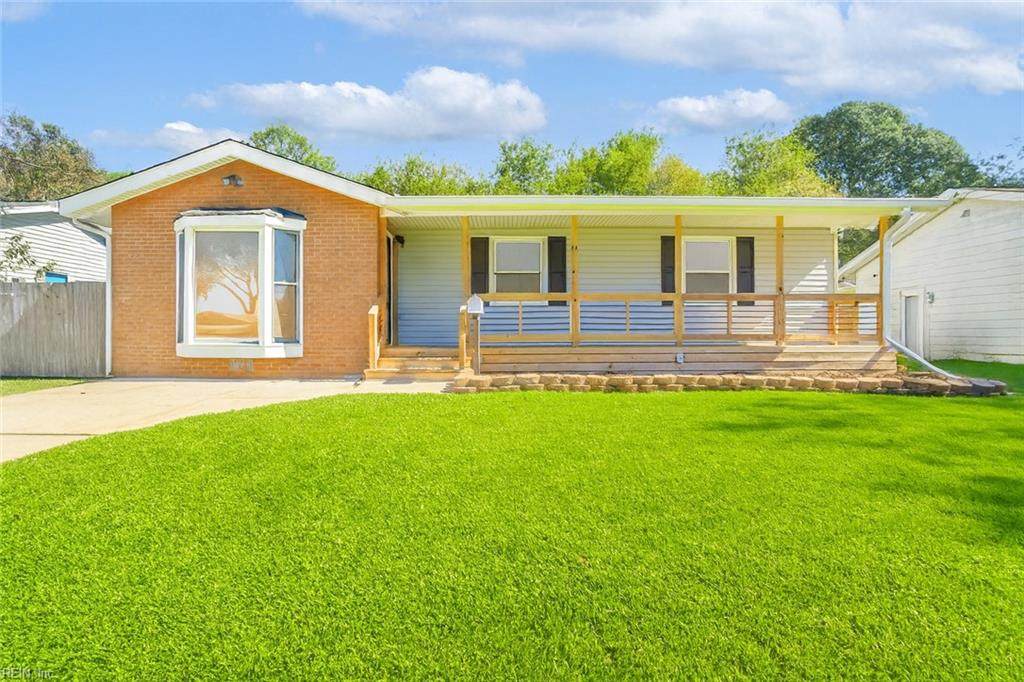 3011 Southport Ave - Photo 1