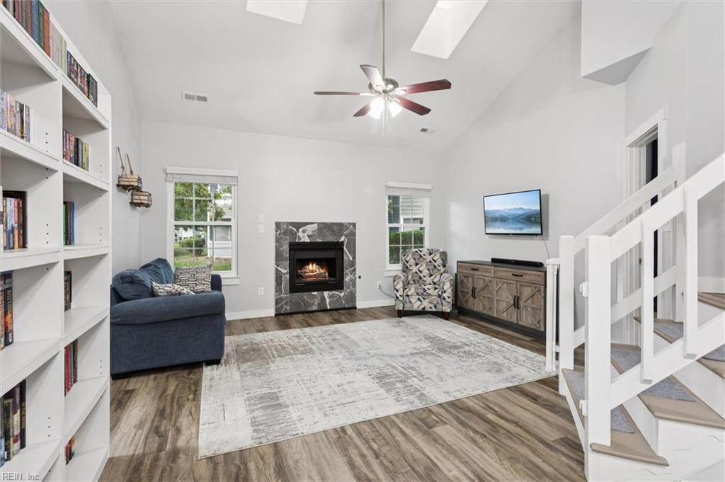 103 Nantucket Pl - Photo 1