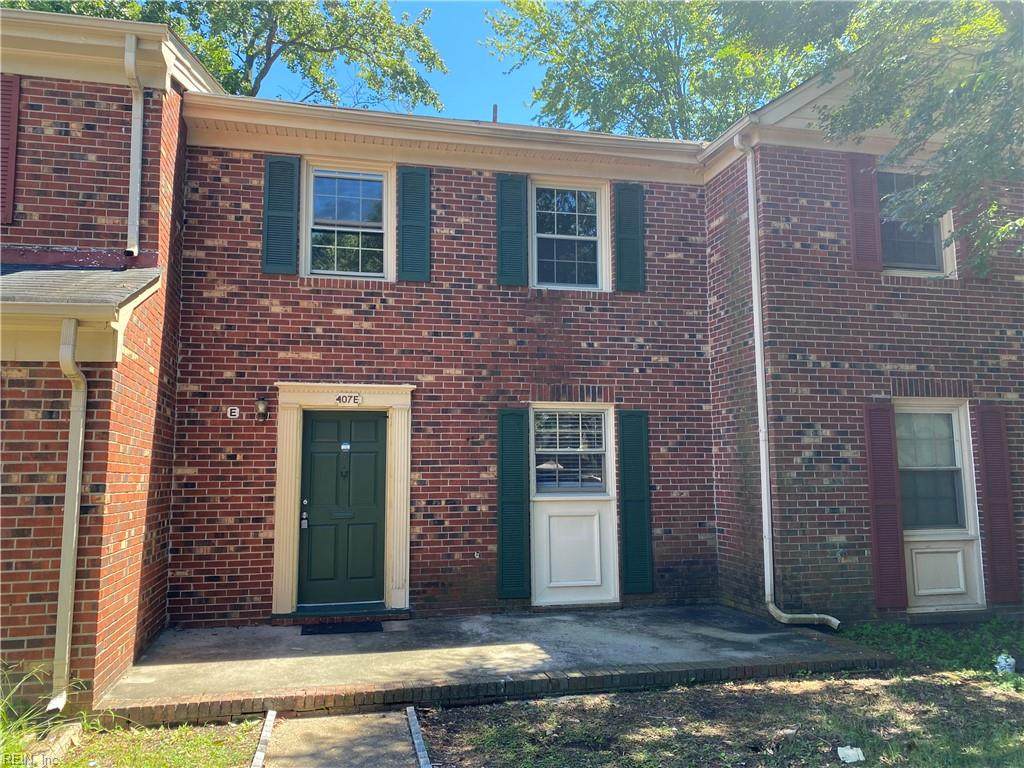 407 Hustings Ln - Photo 1