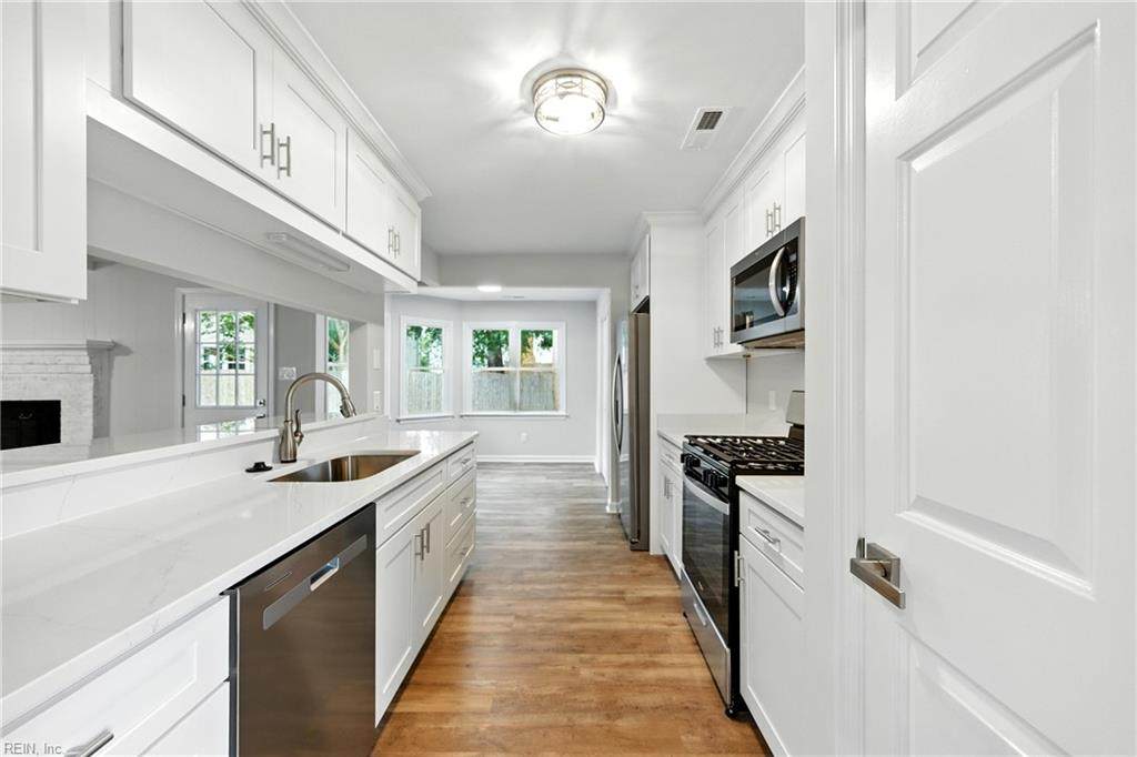 2504 Highfield Ct - Photo 1