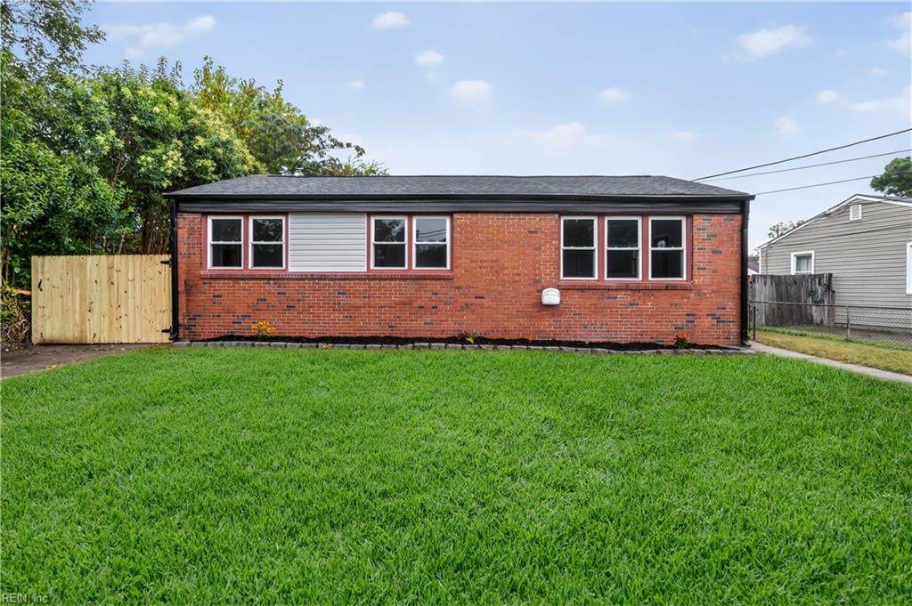 305 Keith Ct - Photo 1