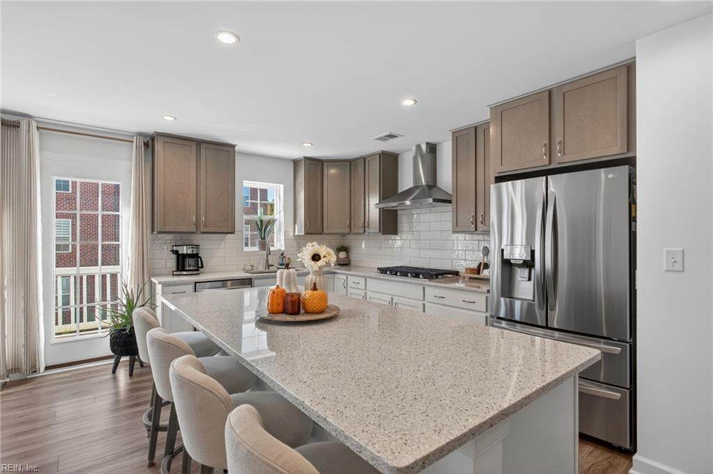 2632 Rochambeau Way - Photo 1