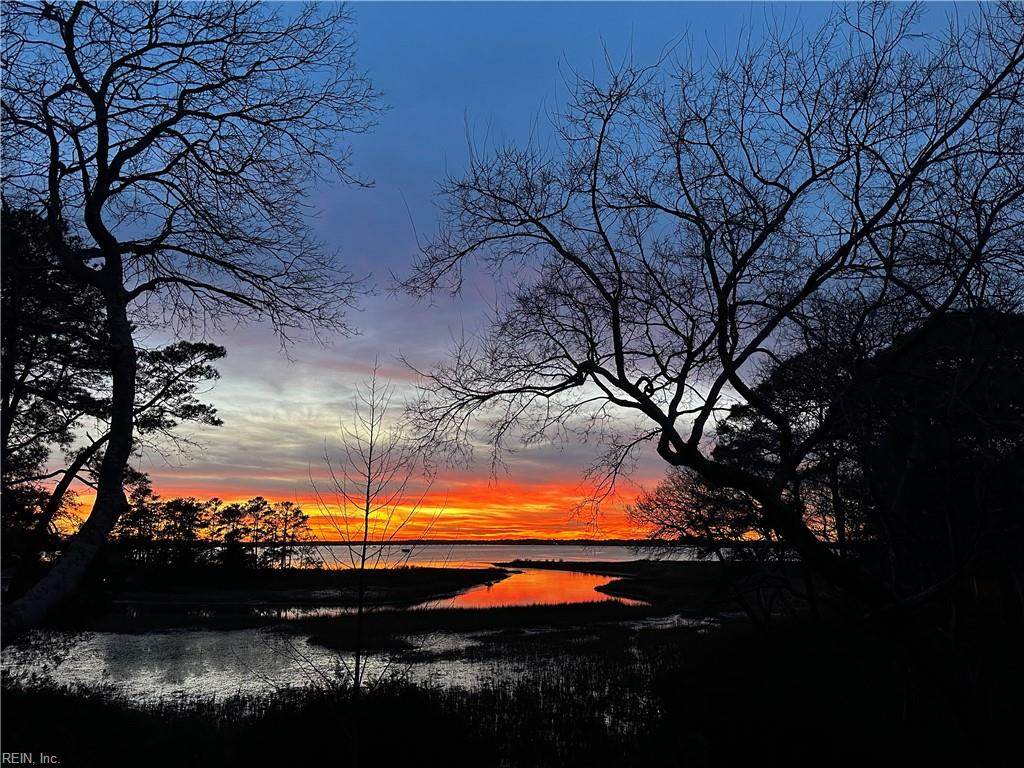 3046 Bay Shore Ln - Photo 1