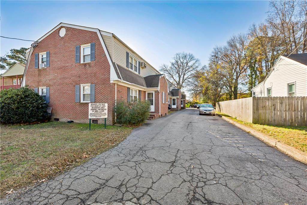 719 Dudley Ave - Photo 1