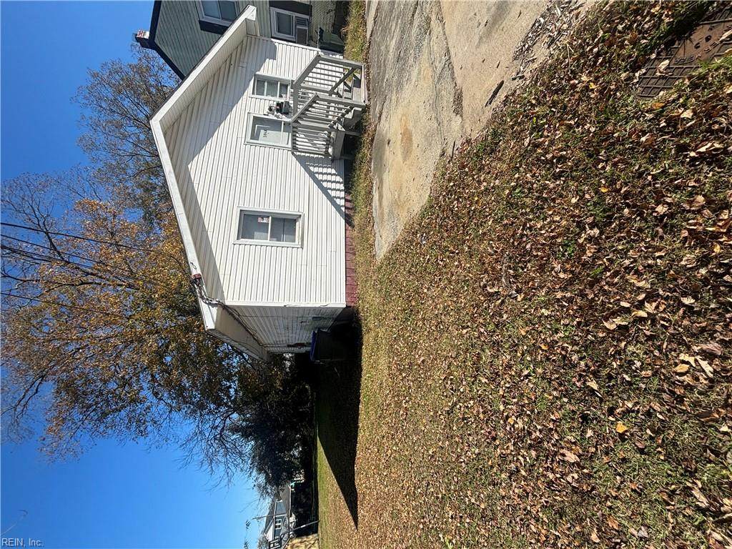 104 4th St - Photo 1