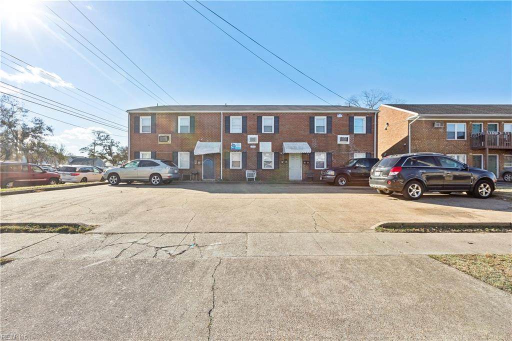 1419 Goff St - Photo 1