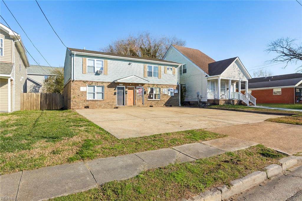 1406 Goff St - Photo 1