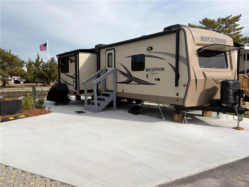 3665 Sandpiper Rd - Photo 1