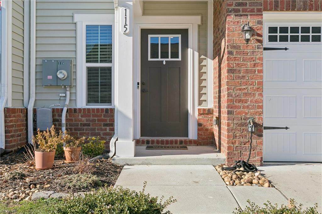 115 Stegg St - Photo 1