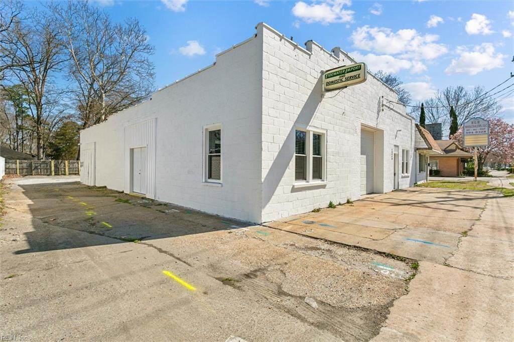 10410 Warwick Blvd - Photo 1