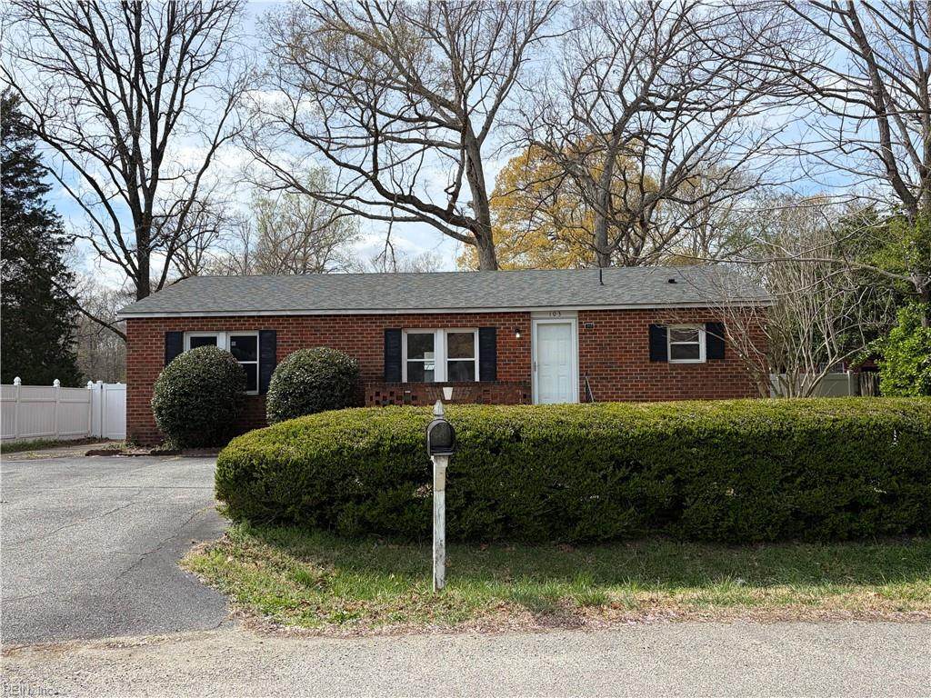 103 Briar Ln - Photo 1