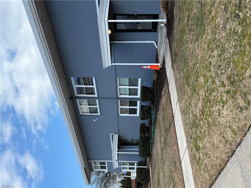 9654 Selby Pl - Photo 1
