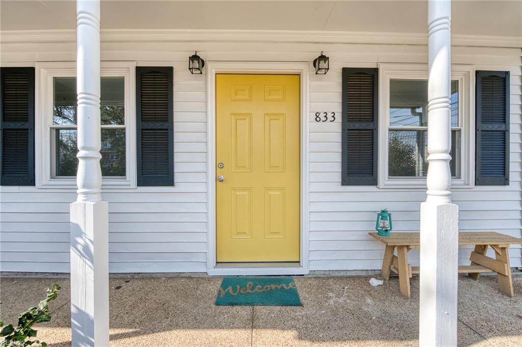 833 Hampton Ave - Photo 1