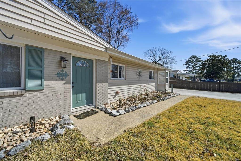 232 Waverly Dr - Photo 1