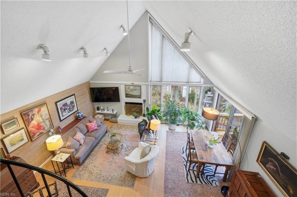 696 Mowbray Arch - Photo 1