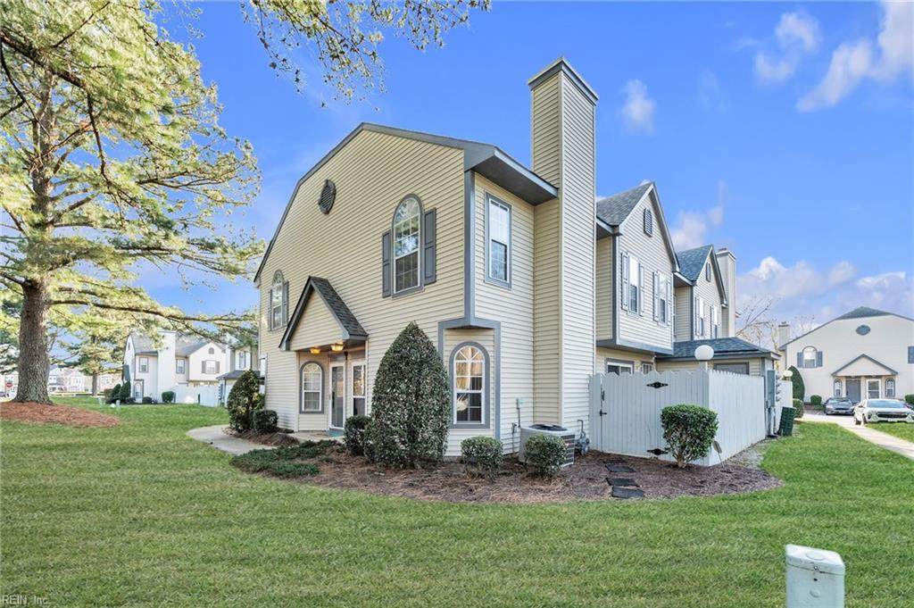 5253 Bardith Cir - Photo 1