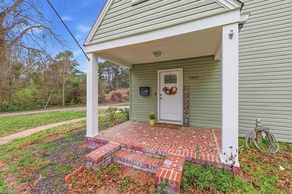 7307 Yorktown Dr - Photo 1