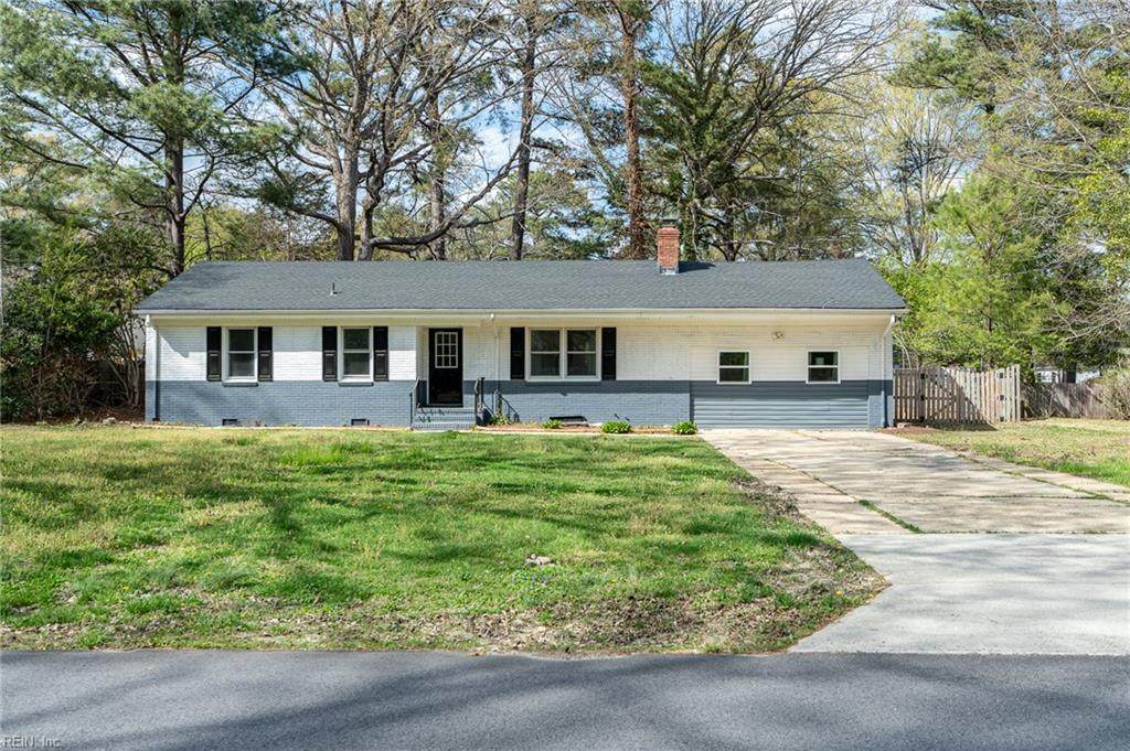208 Old Dr - Photo 1