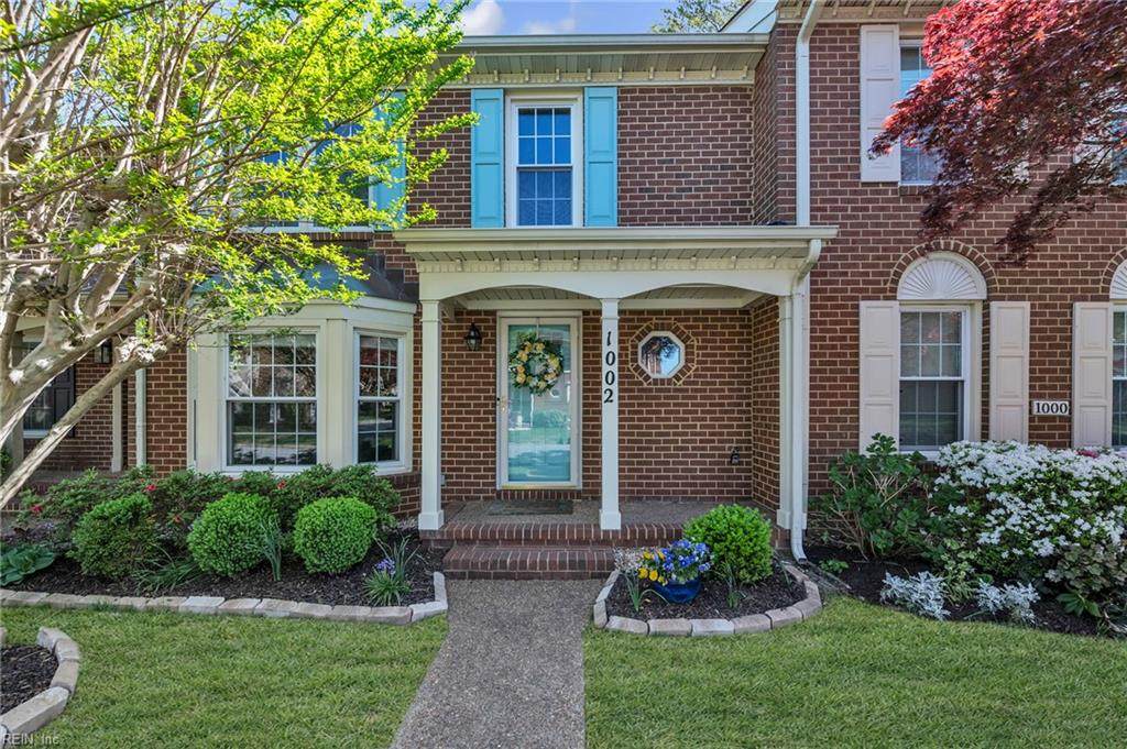 1002 Colonial Meadows Way - Photo 1