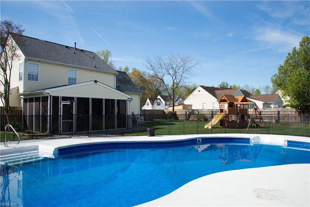 249 Holbrook Arch - Photo 1