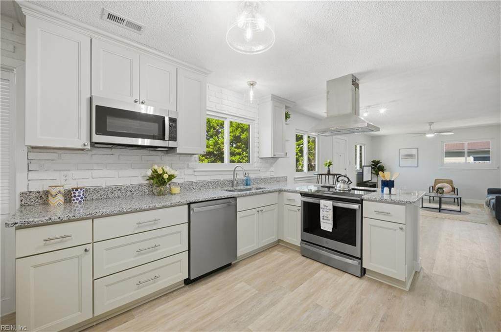 444 Bamboo Ln - Photo 1