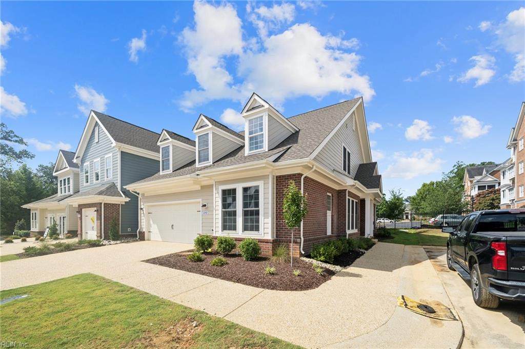 1260 Treviso Bay - Photo 1