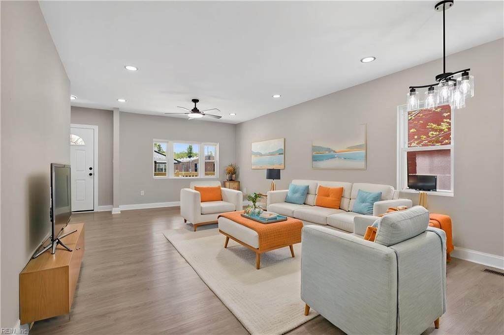 1326 26th St - Photo 1