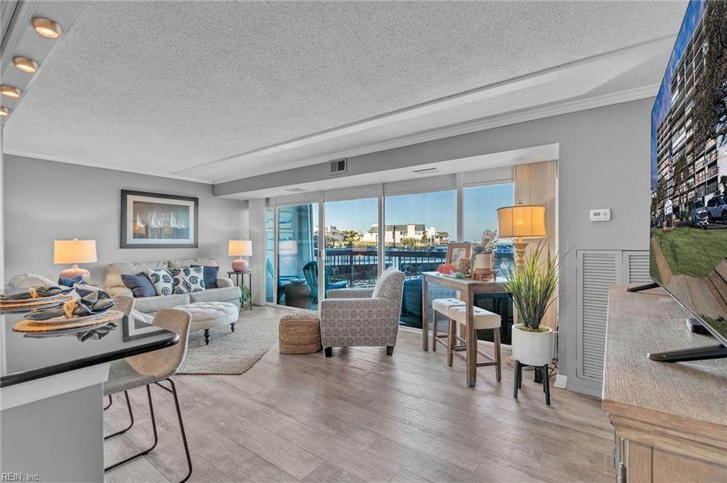 3558 Shore Dr - Photo 1
