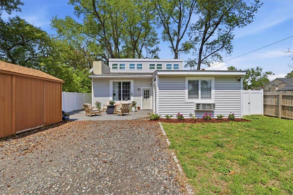 615 12th St - Photo 1