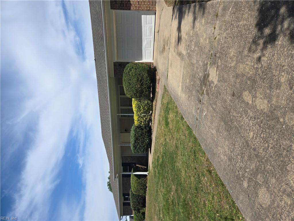 3208 Sir Meliot Dr - Photo 1