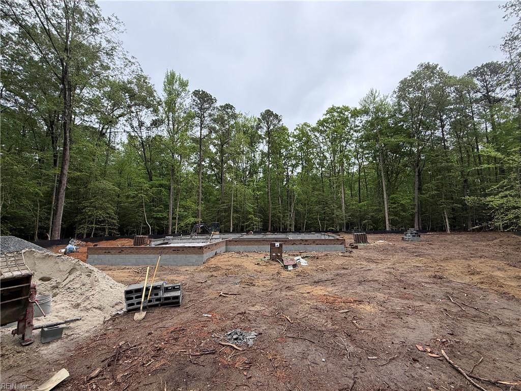 7639 Riverwatch Dr - Photo 1