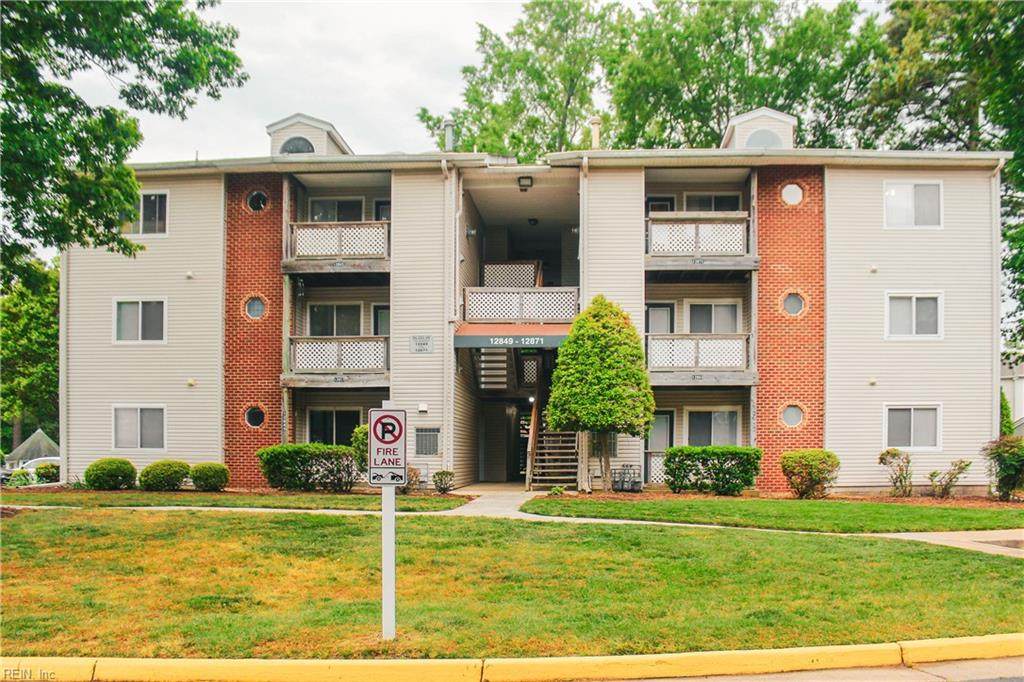 12871 Daybreak Cir - Photo 1