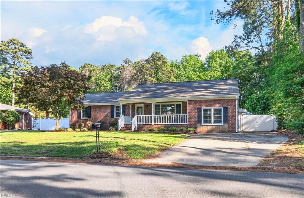 5025 Greenbrook Dr - Photo 1