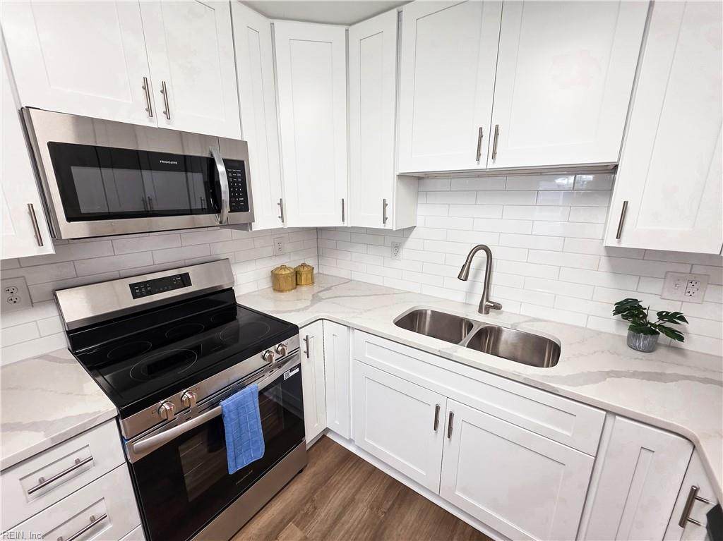 218 Pine Grove Ave - Photo 1