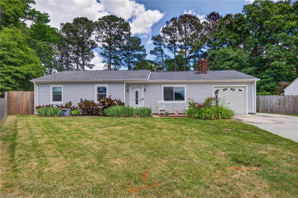 1004 Pine Forest Ct - Photo 1
