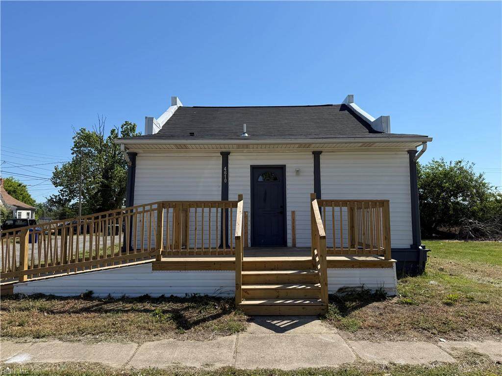4610 Warwick Blvd - Photo 1