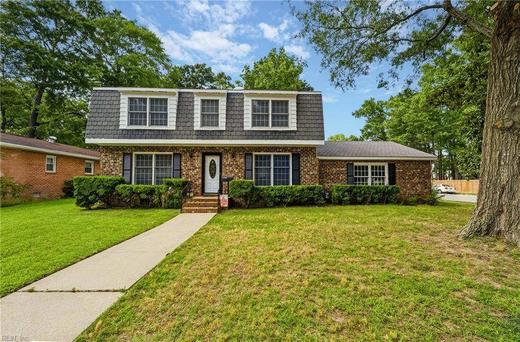 1059 Clipper Dr - Photo 1