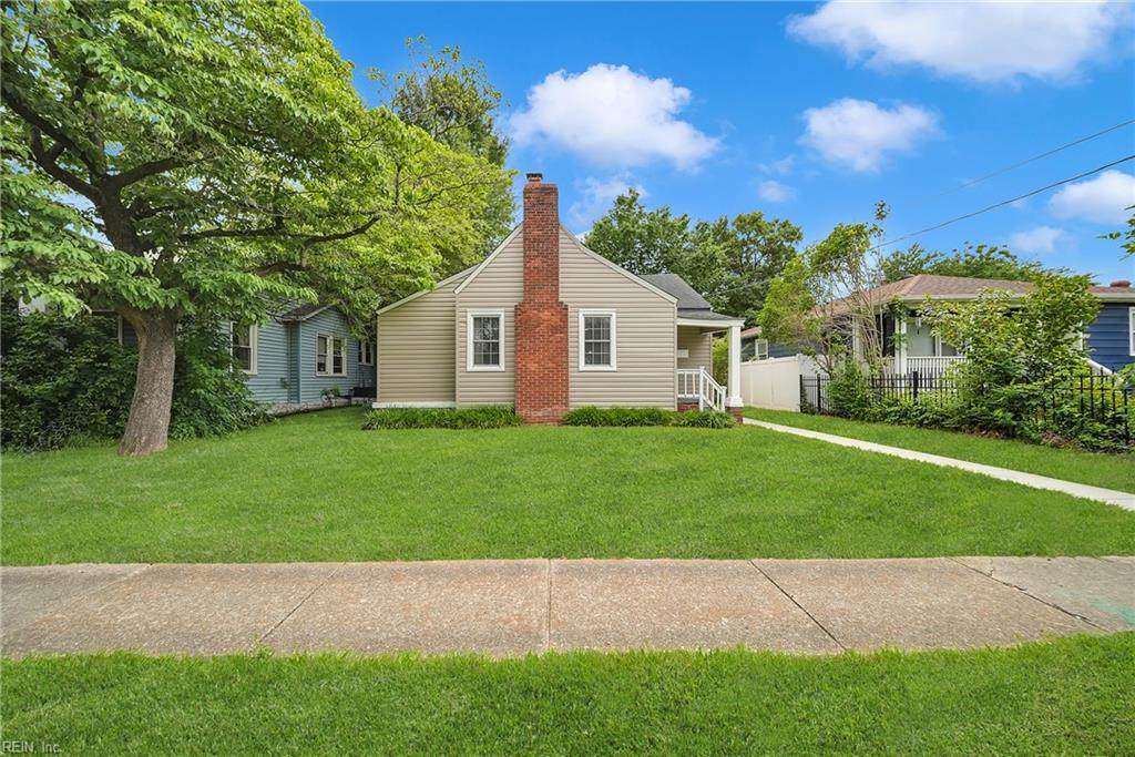 127 Forrest Ave - Photo 1