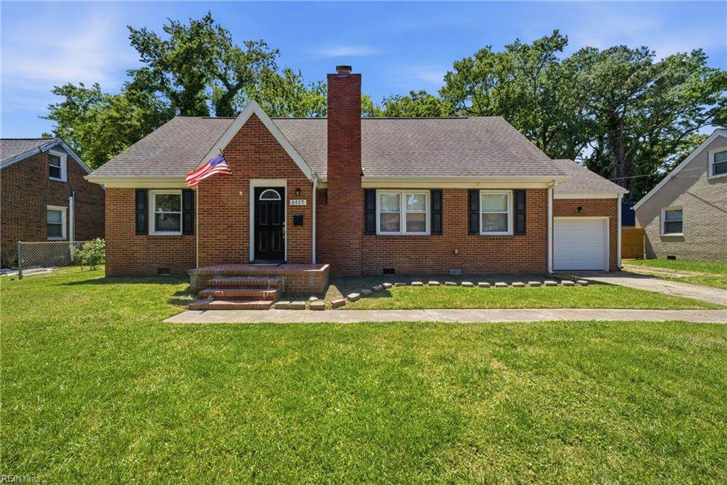 6425 Glenoak Dr - Photo 1