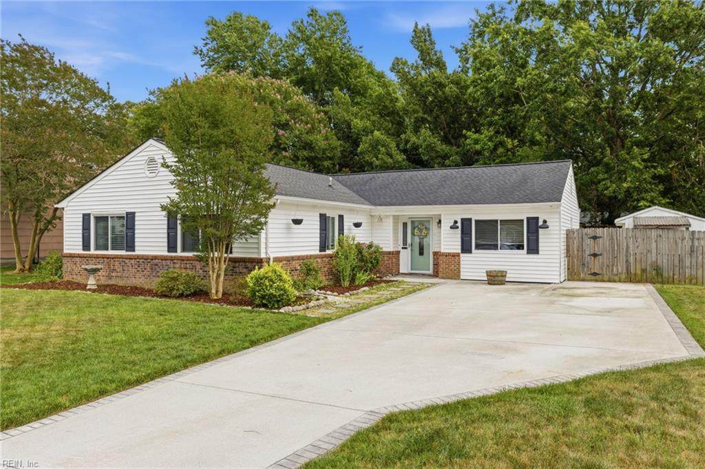 1801 Oneida Ct - Photo 1