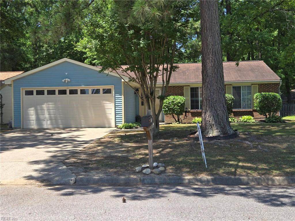 915 Cherry Creek Dr - Photo 1