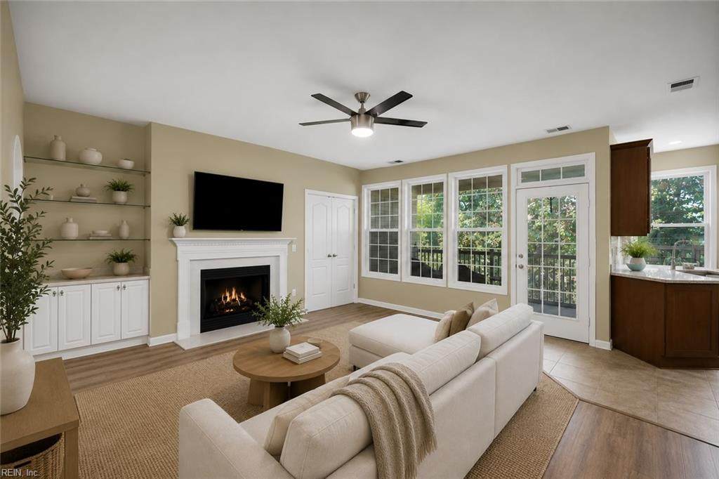 1002 Grand Oak Ln - Photo 1