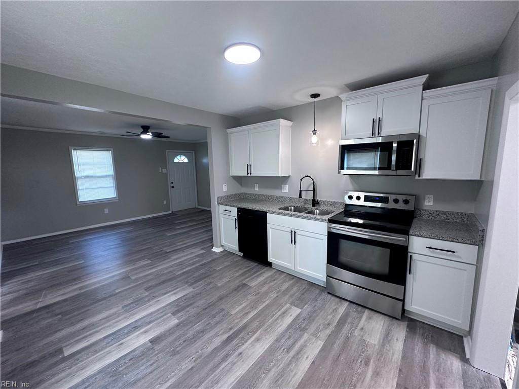 617 Renn Rd - Photo 1