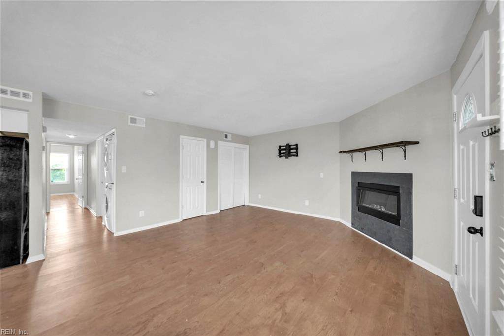 1326 Ocean View Ave - Photo 1